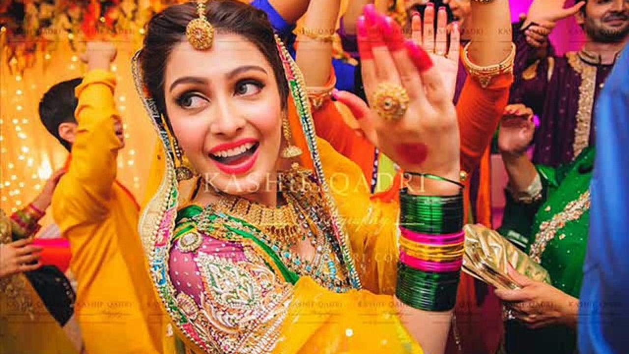 30+ Trendy Bridal Mehndi Outfits Perfect For Flaunting